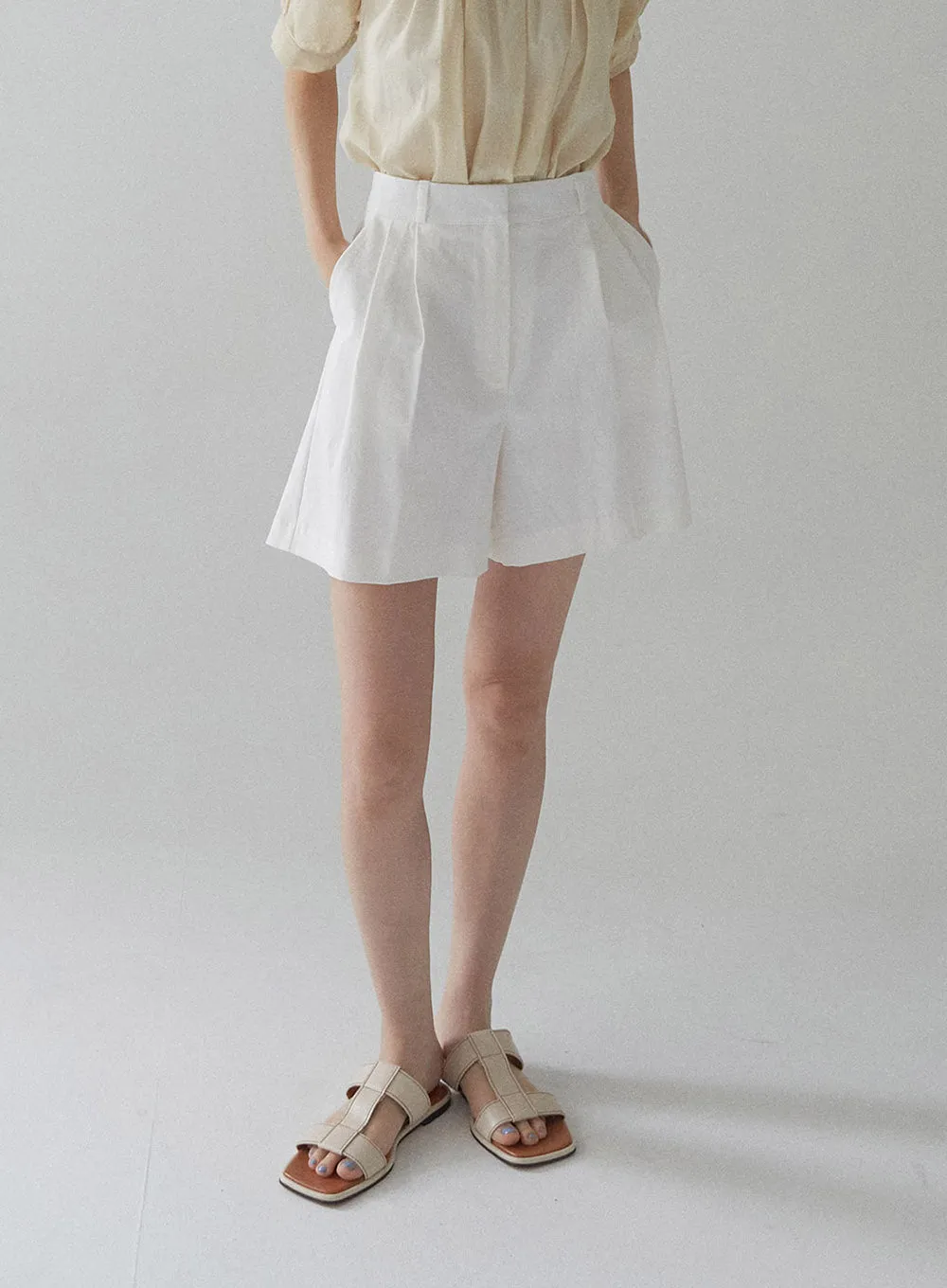 Cotton Pintuck Half Pants